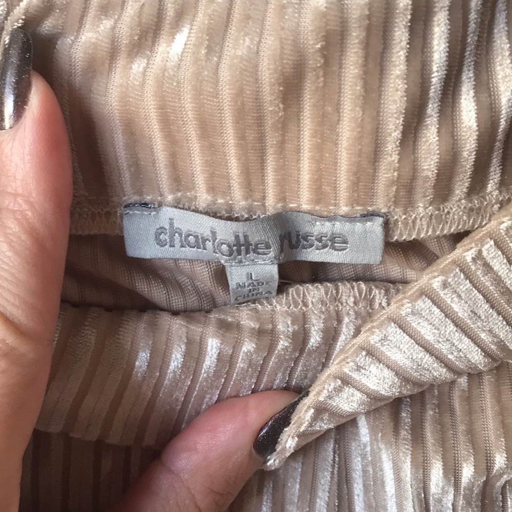 Charlotte Russe BNWT velvet pleated palazzo -L - Picture 3 of 4